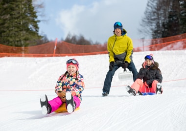 家族全員が楽しめるスキー場だから、子供たちも大喜び！施設&サービスも充実！